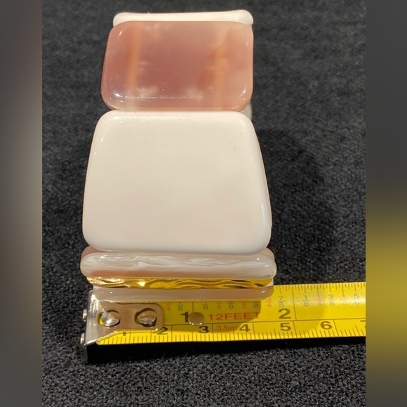 Sea shell gold tone bracelet faux pearl gold tone starfish earrings bundle - Picture 2 of 6